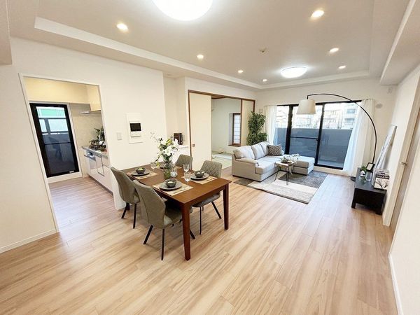 サンハウス徳川 リビング サンハウス徳川 リビング