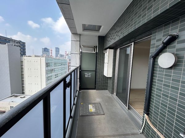 プレサンス栄ライズ バルコニー