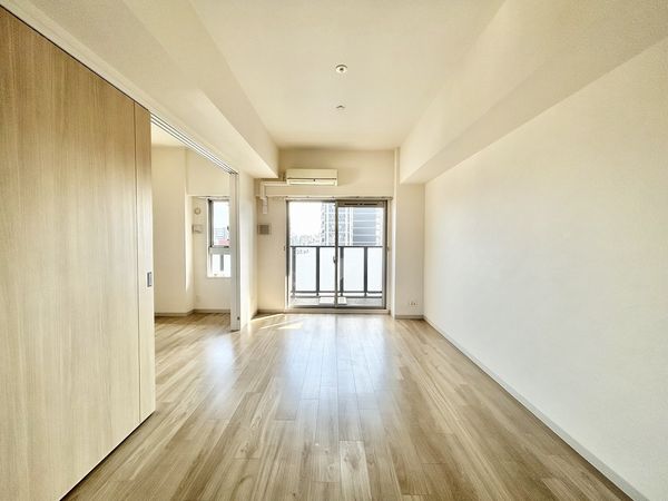 プレサンス栄ライズ リビング