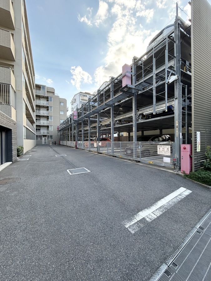 パークホームズ徳川 駐車場 駐車場