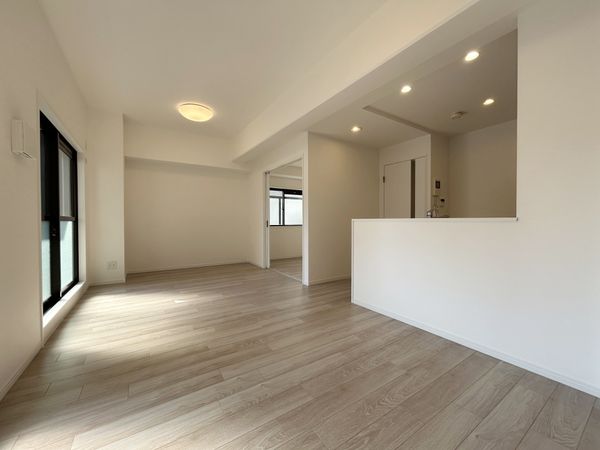 ユーハウス新栄西館 リビング ユーハウス新栄西館 リビング