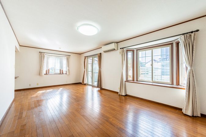 東区青葉5丁目戸建 リビング