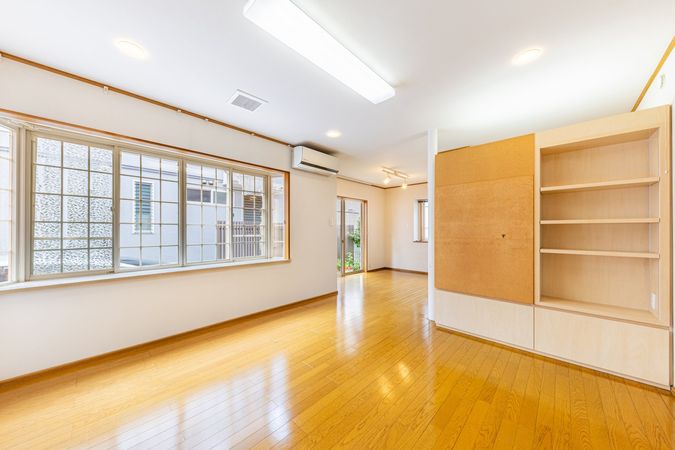 東区舞松原3丁目戸建 リビング