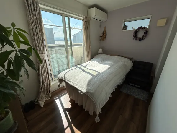 洋室約5.0帖※写真の家具・備品等は価格に含まれません。