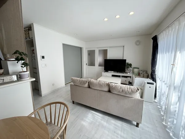 LDK約16.3帖※写真の家具・備品等は価格に含まれません。