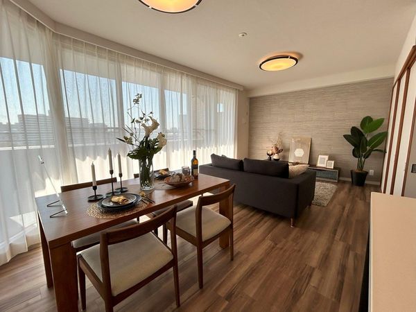 モントーレ香椎スクエア リビング モントーレ香椎スクエア リビング