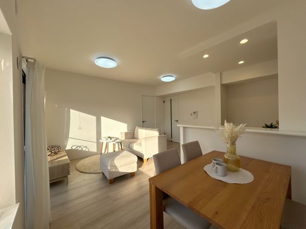 JGMヴェルデ唐の原駅前 リビング JGMヴェルデ唐の原駅前 リビング