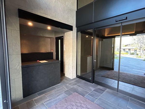 オーヴィジョン香椎浜ザ・シティ エントランス オーヴィジョン香椎浜ザ・シティ エントランス