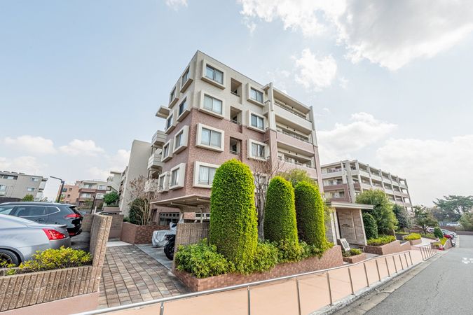 エバーライフヒルズ名島 B棟 外観