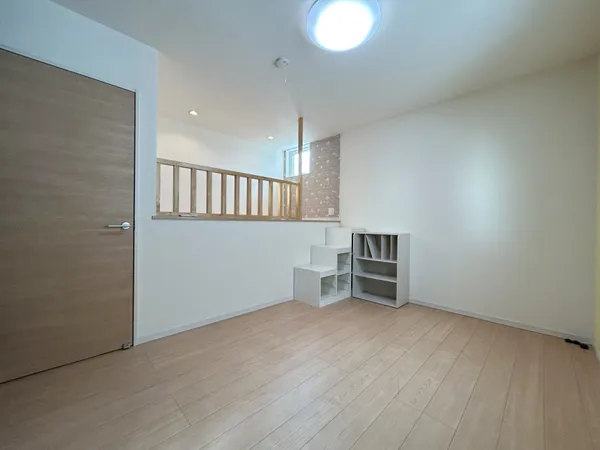 洋室約5.2帖（アップロフトあり）※家具・その他調度品は売買代金には含まれません。