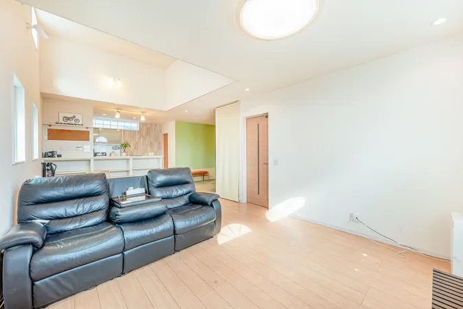 ※家具・その他調度品は売買代金には含まれません。