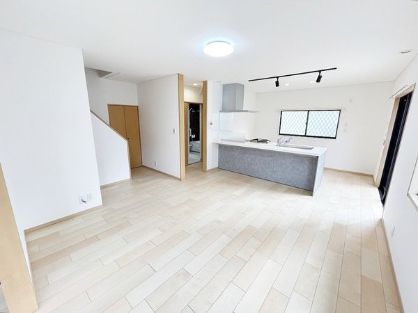 小郡市希みが丘六丁目戸建 リビング リビング