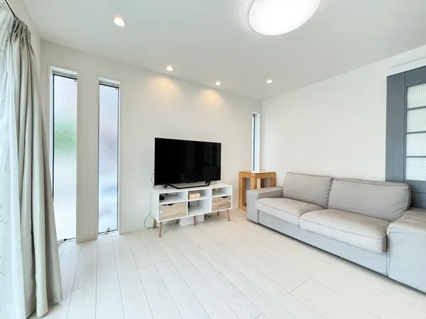 ※家具・その他調度品は売買代金には含まれません。