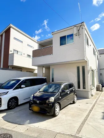 駐車スペース2台分あり（車種による）