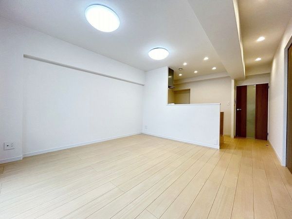 ダイナコート春日 リビング ダイナコート春日 リビング