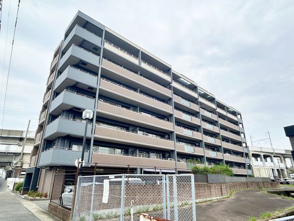 アルフィーネステーションプラザ春日 外観