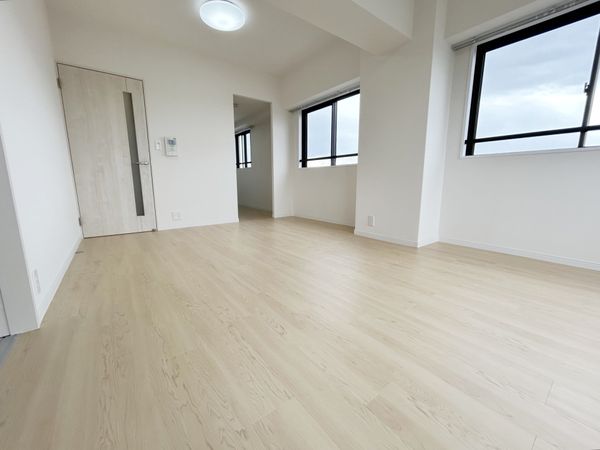 春日須玖パーク・ホームズ リビング