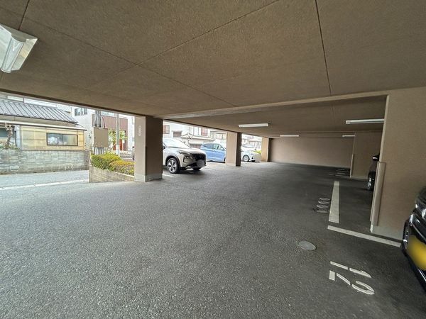 ソピア春日若葉台 駐車場 ソピア春日若葉台 駐車場