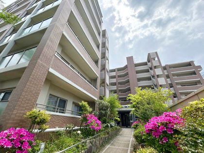 アーバンパレス春日一の谷LAKE AVENUE 外観
