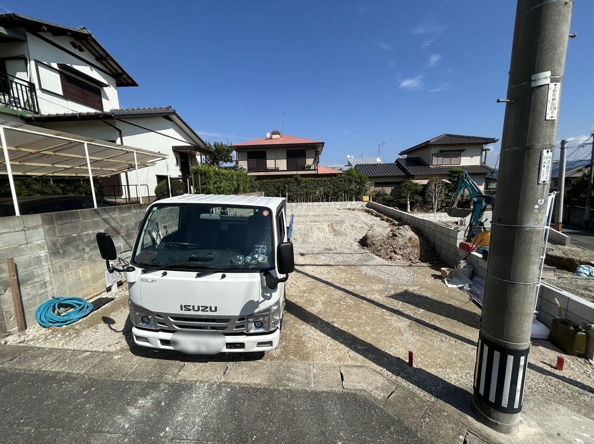 博多区東月隈五丁目 戸建一号棟 前面道路含む外観 前面道路含む外観