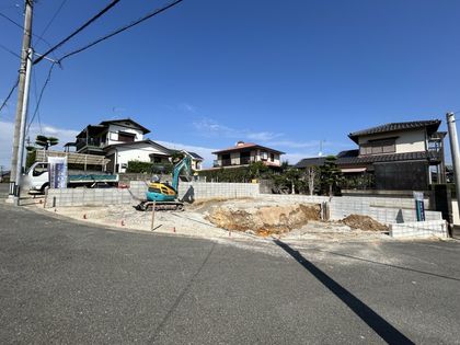 博多区東月隈五丁目 戸建二号棟 前面道路含む外観 前面道路含む外観