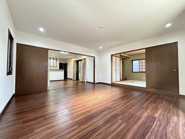 南区長丘三丁目 戸建 リビング 南区長丘三丁目 戸建 リビング