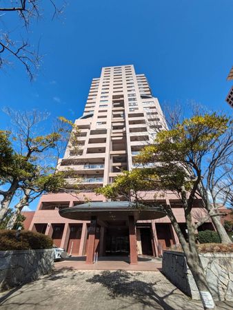 アトモスももち 外観