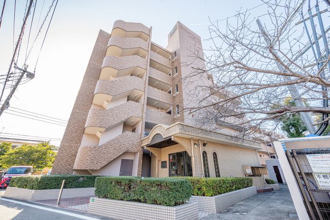 ライオンズマンション平尾山荘 外観