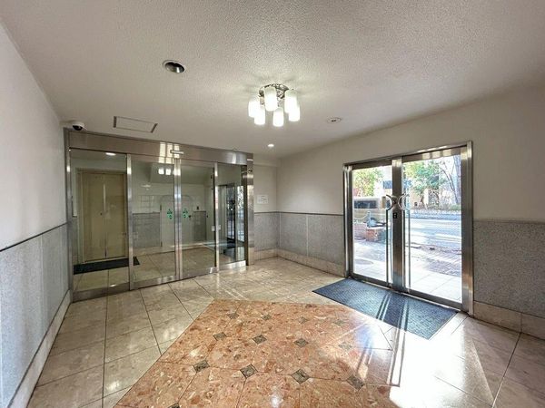 秀和警固レジデンス エントランス 秀和警固レジデンス エントランス