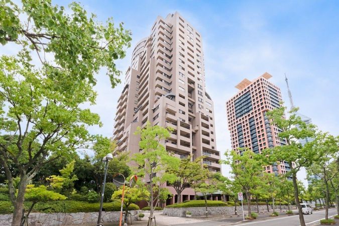 アトモスももち 外観