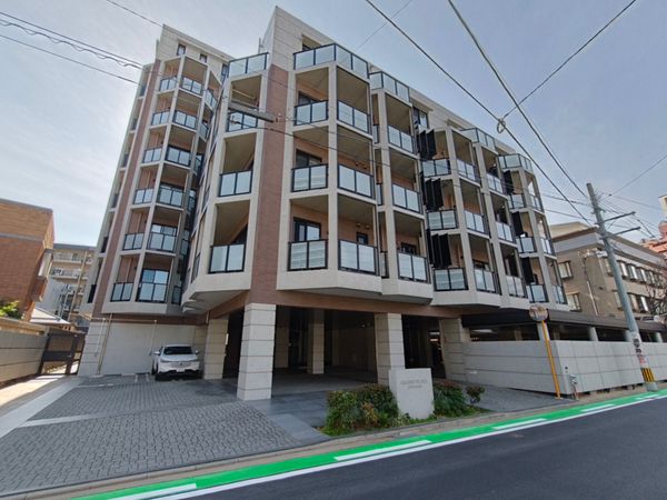 グランドパレス浄水通り 外観