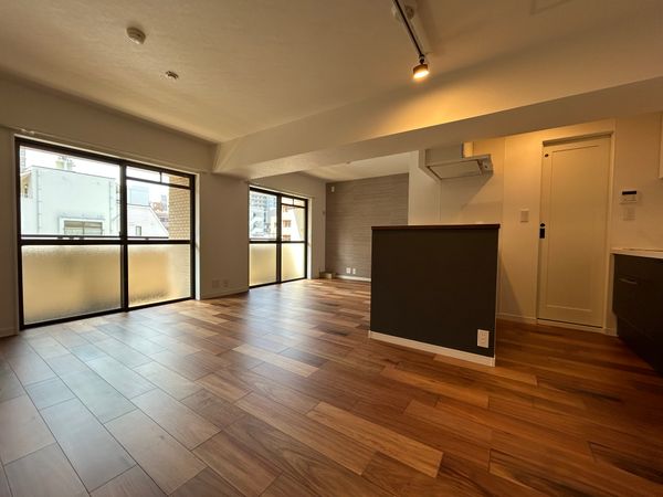 ネオハイツ薬院 リビング