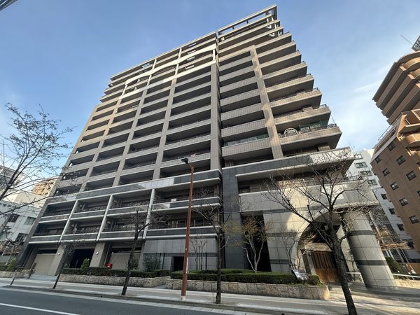 アンピール・マキシム大濠 外観