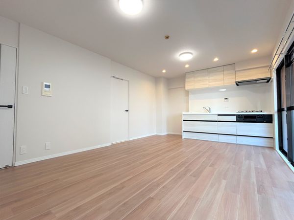 三愛シティライフ野間レイクビュー リビング