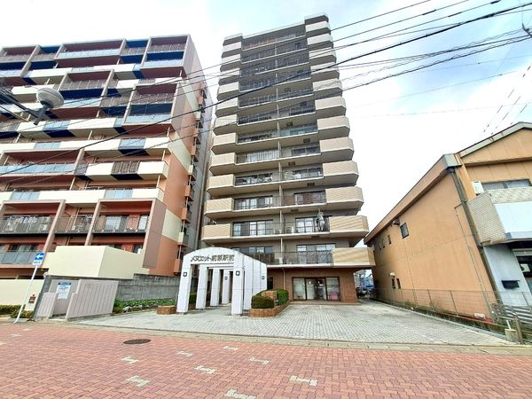 メヌエット前原駅前 外観