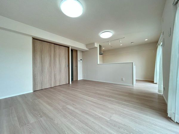 スカイハイツ和白ヶ丘 東館 リビング