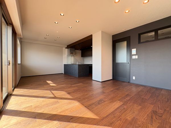 アンピール姪浜駅南 リビング