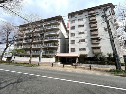 ローレルハイツ高宮 外観