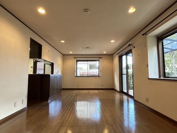 筑紫野市天拝坂4丁目戸建 リビング