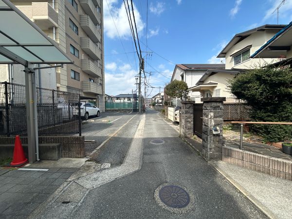 早良区原4丁目戸建 前面道路含む外観