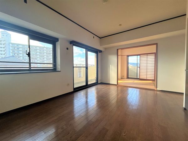 オリエントハイツ小戸 リビング オリエントハイツ小戸 リビング