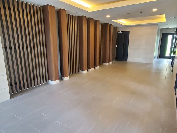 サンメゾン西新 エントランス サンメゾン西新 エントランス