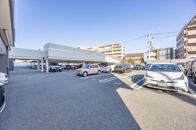 パレスト・リッツガーデン百道 駐車場 駐車場