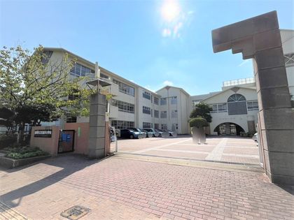 グランドメゾン百道浜 百道浜小学校(約330m) 百道浜小学校(約330m)