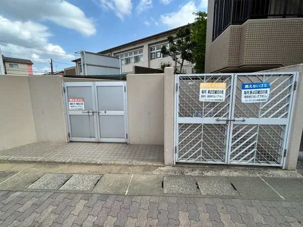 ごみ置き場