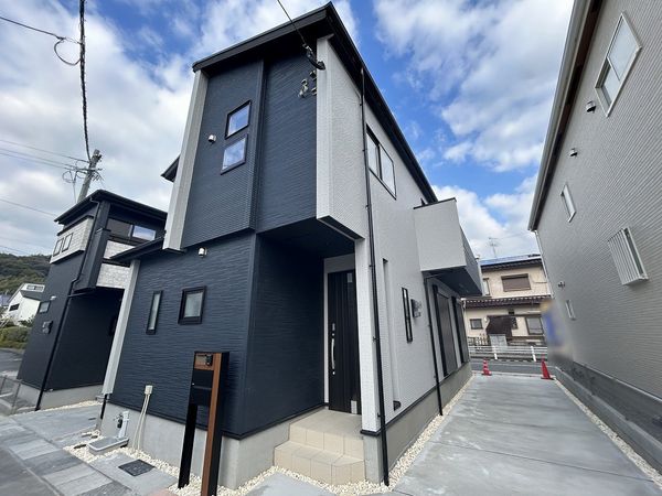 横浜1丁目 新築戸建2号棟 外観