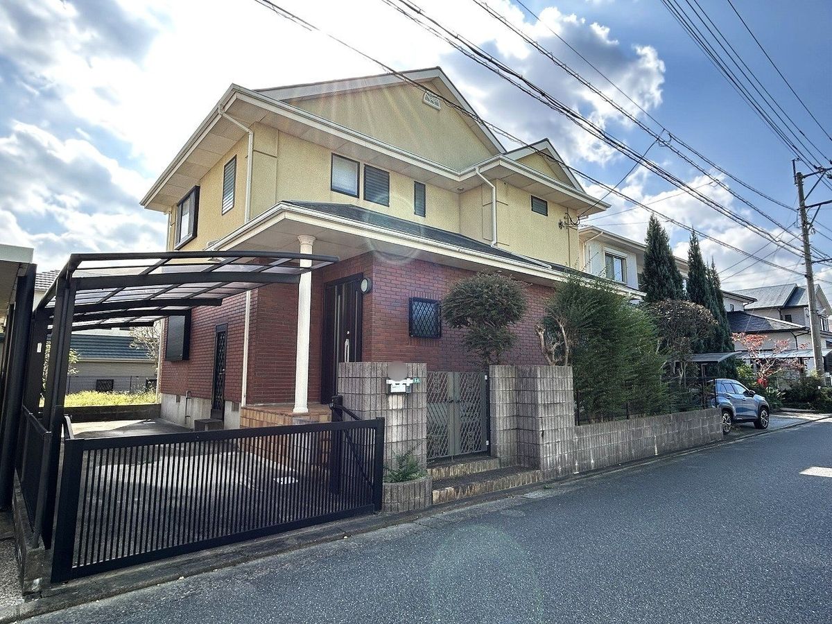 前面道路含む外観
