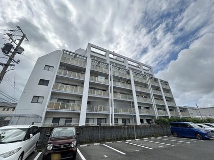 ホワイトピア周船寺 外観