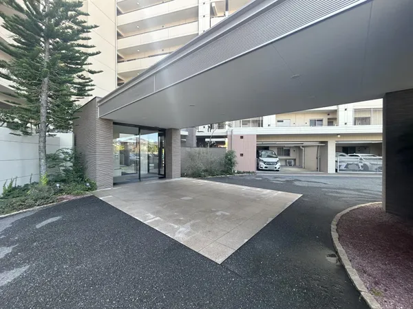 サブエントランス入口