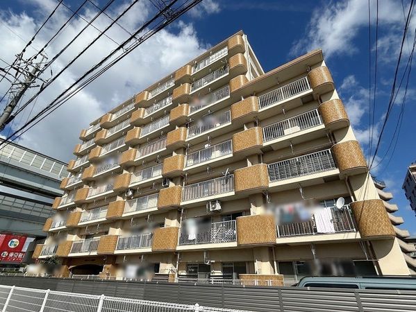 新栄アンピール新姪浜 外観